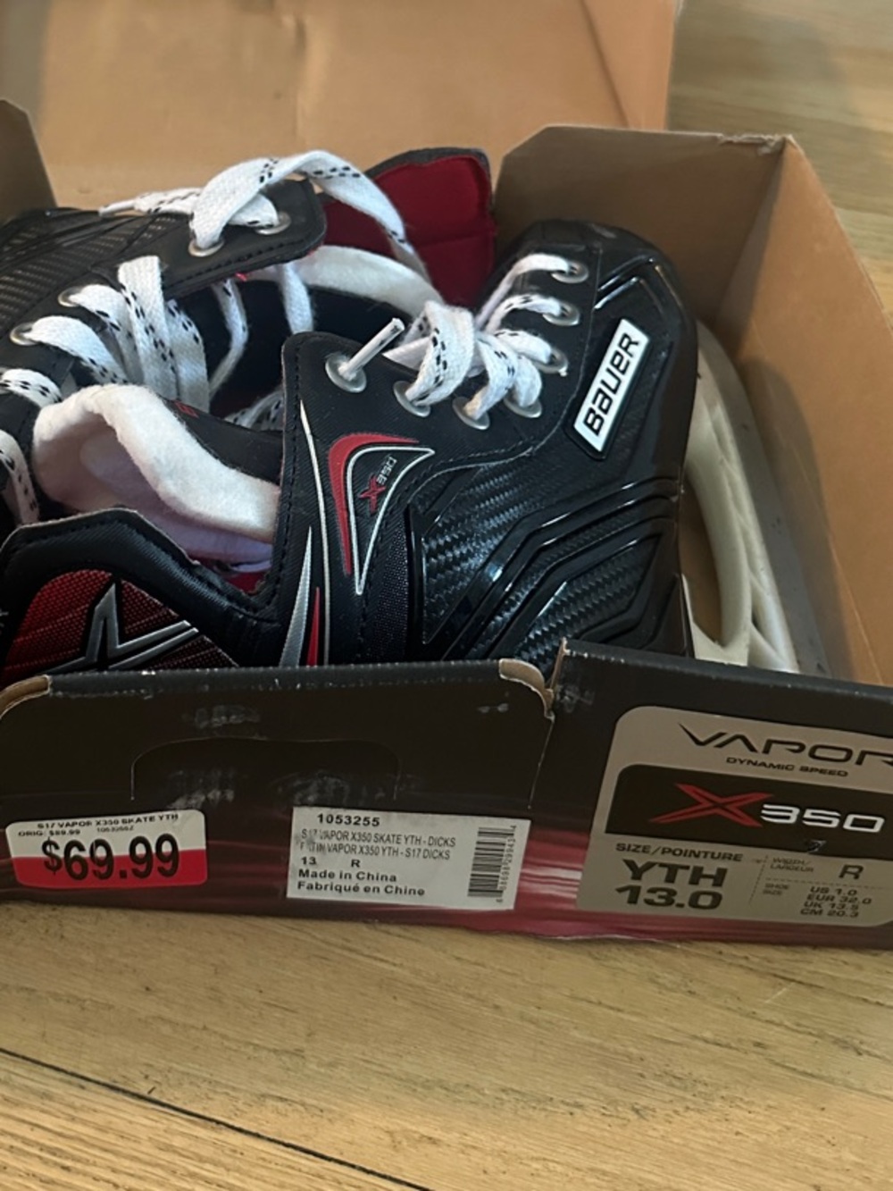 Bauer Vapor Youth Ice Skates - Black, Red & White youth size 13